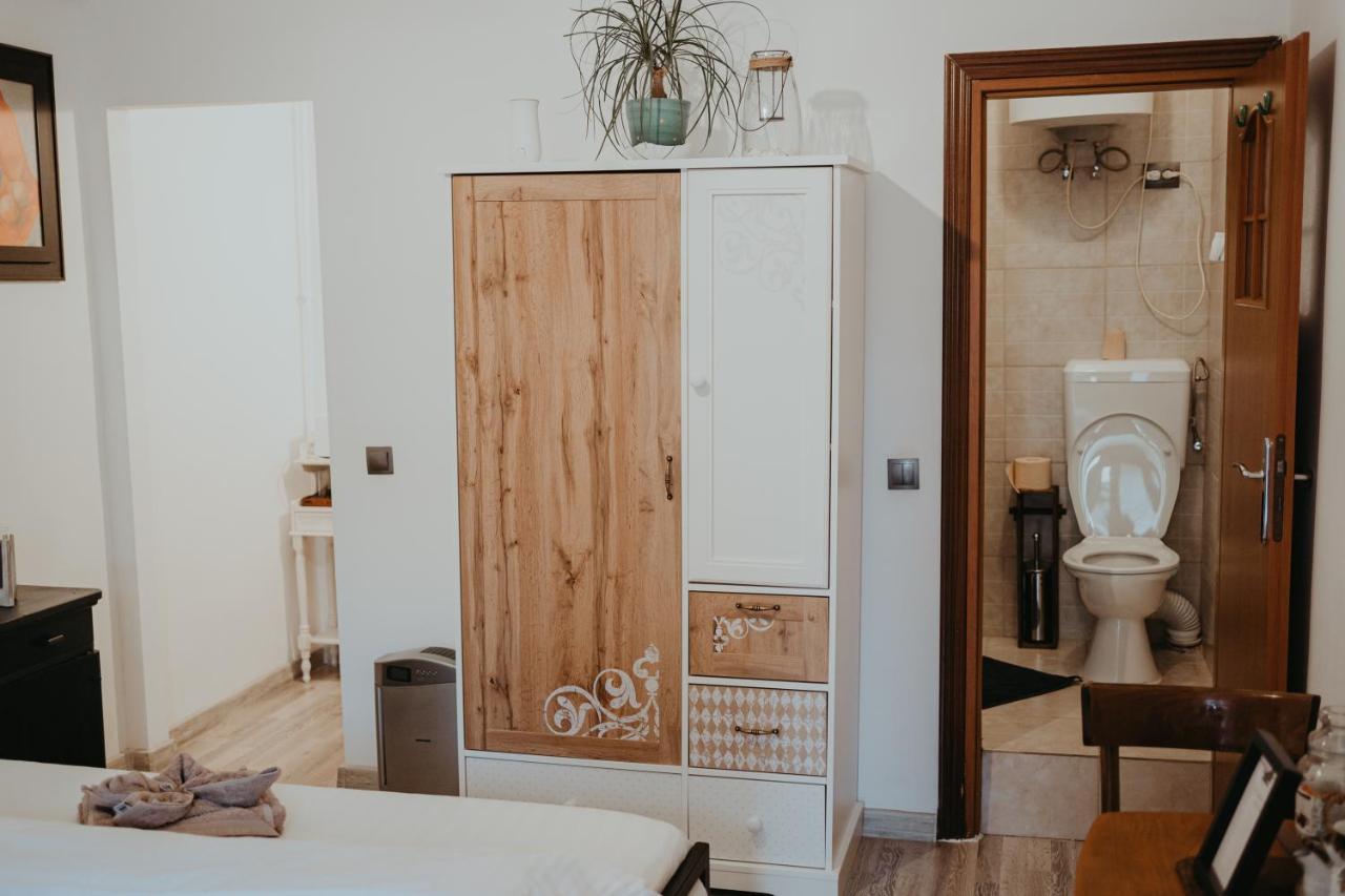 Appartamento Studio Eroilor Cluj-Napoca Esterno foto